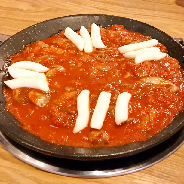 チュクミ 韓国に旅行で来たら絶対食べたい激辛タコ料理