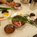 韓食体験館で韓国料理作り体験…チャプチェとメクジョク